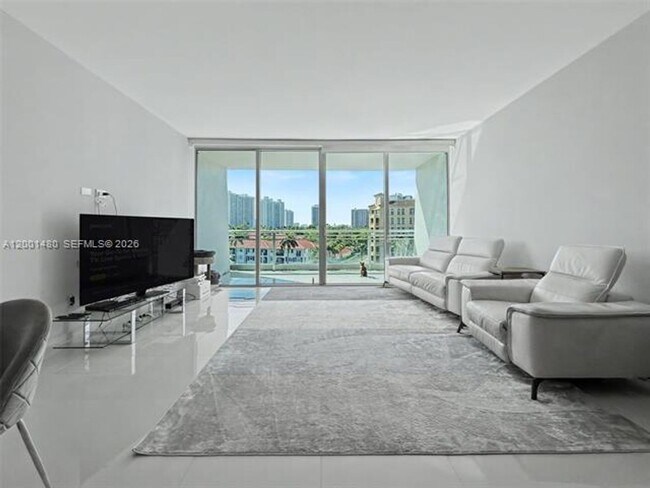 Foto del edificio - 2950 NE 188th St