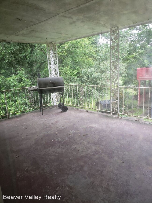 Building Photo - 3 br, 1.5 bath House - 1116 Gringo Rd