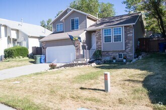 Building Photo - 3055 Westcove Dr