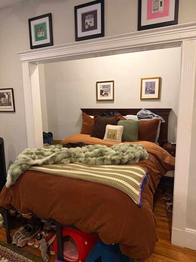 Building Photo - 38 Hemenway St