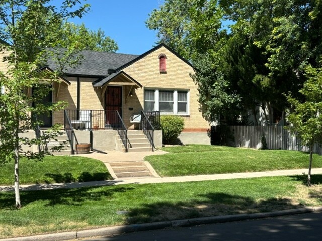 Foto principal - 1573 Glencoe St