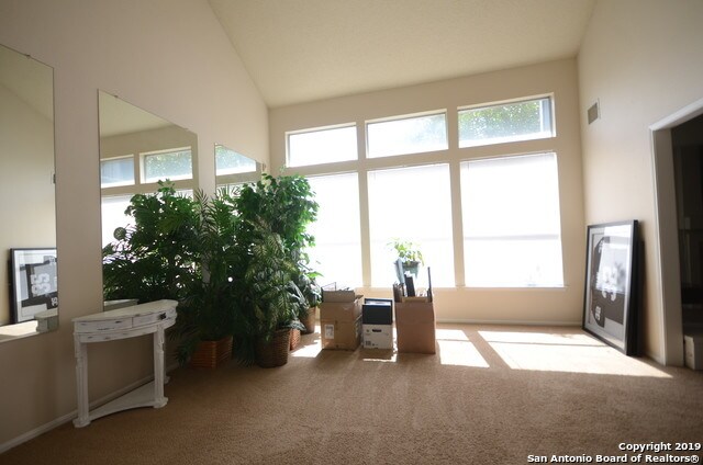 Building Photo - 2410 Gem Oak
