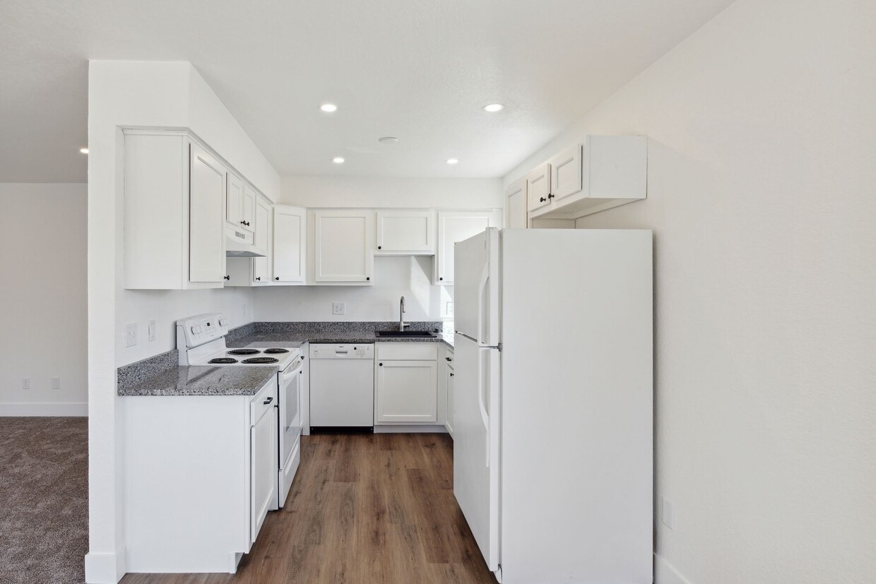 Primary Photo - 1727-1733 Meadow Street