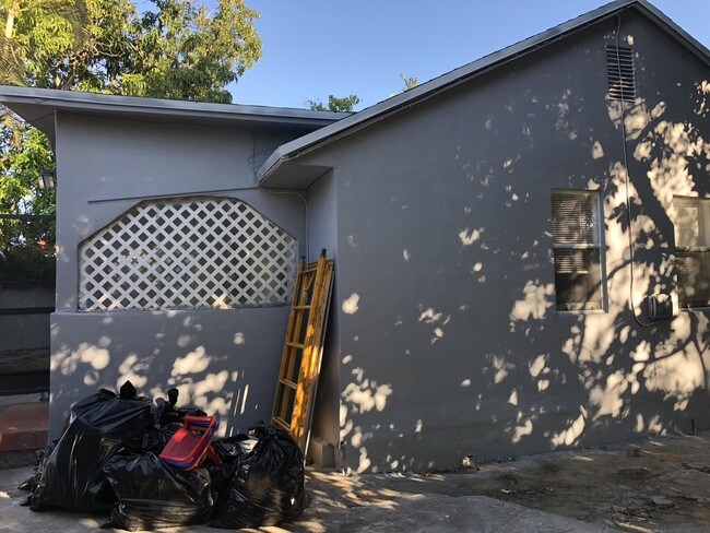 Building Photo - 3180 SW 24th Street 2