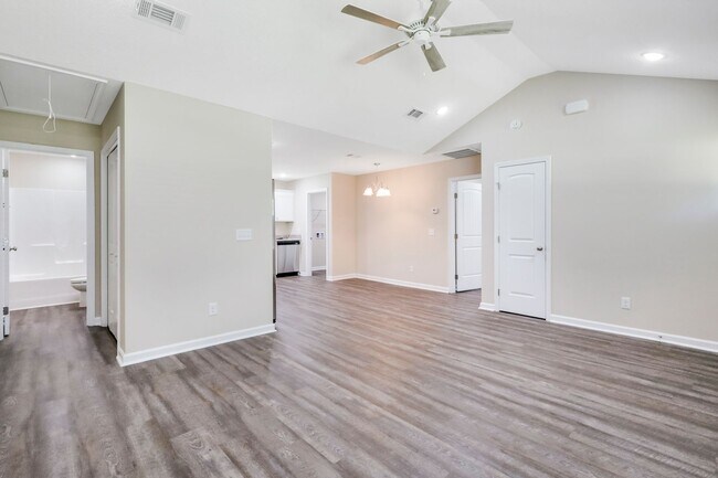 Foto del edificio - 3bd 2ba HOME FOR RENT!