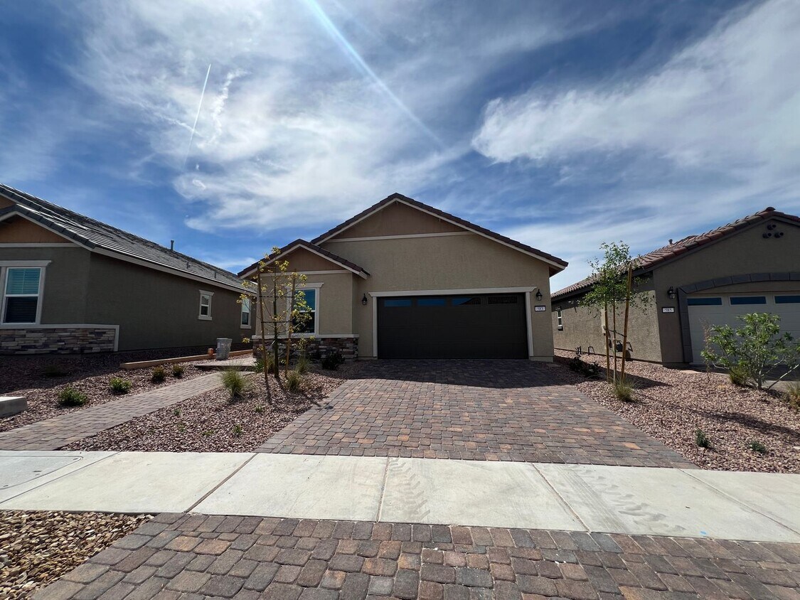 583 Quiet Serenade Ct, Henderson, NV 89015 House Rental in Henderson