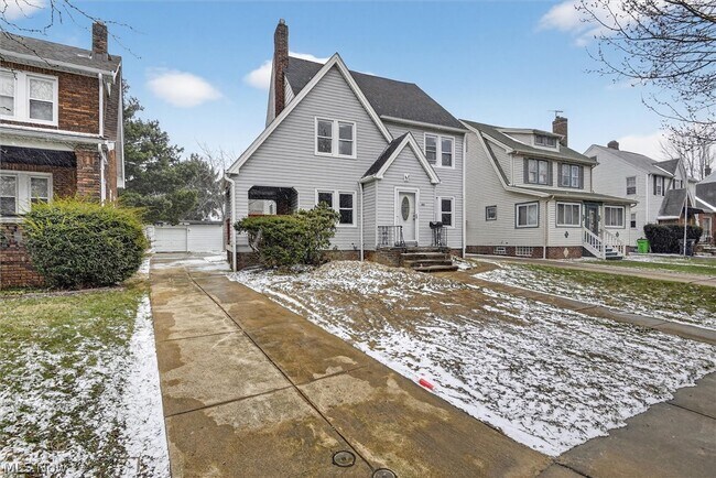 Foto del edificio - 231 E 210th St