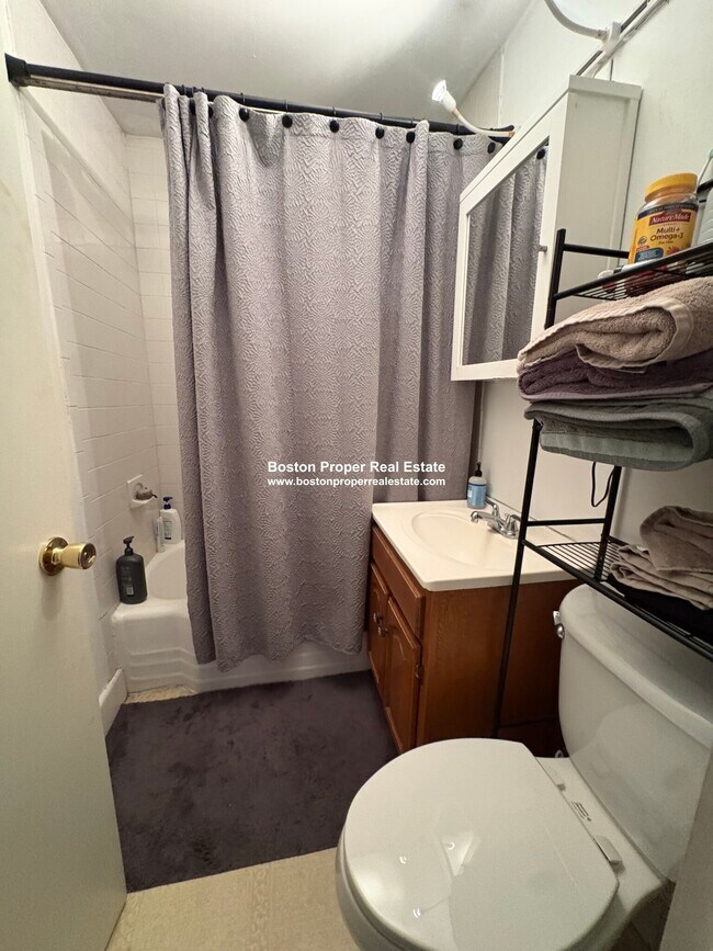 Foto del edificio - 384 Commonwealth Ave