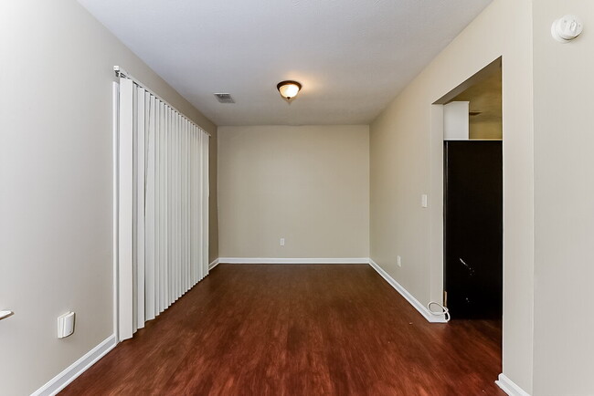 Foto del edificio - 3122 Chippewa Dr