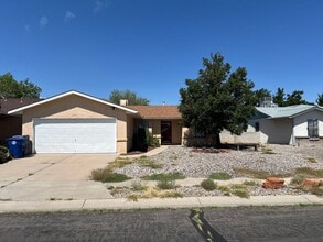 Building Photo - 5605 Kachina St NW