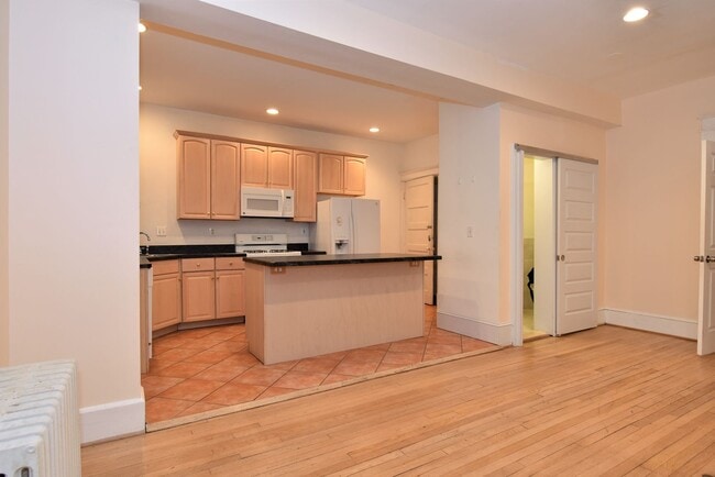 Foto del edificio - 2729 Connecticut Ave NW