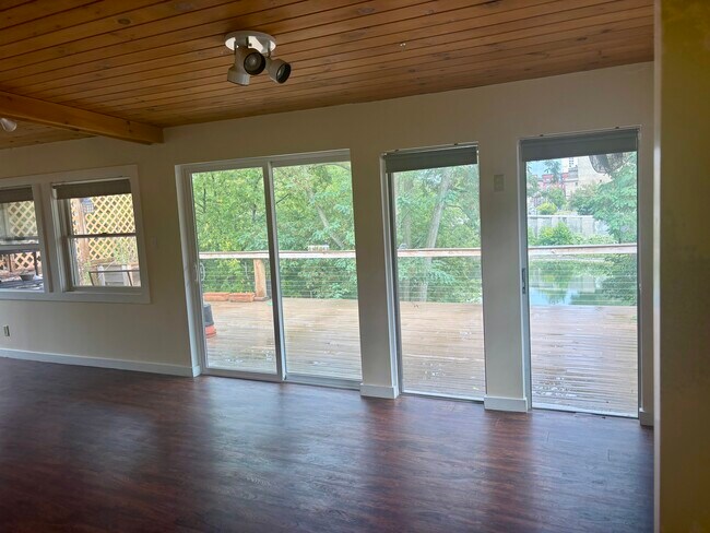 Foto del edificio - 192 Front St