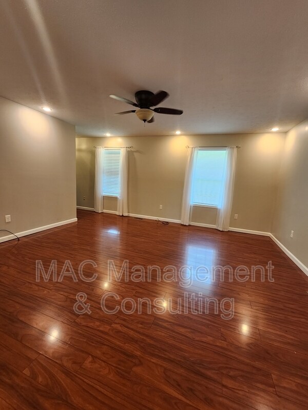 Foto del edificio - 1606 Brookdale Ave