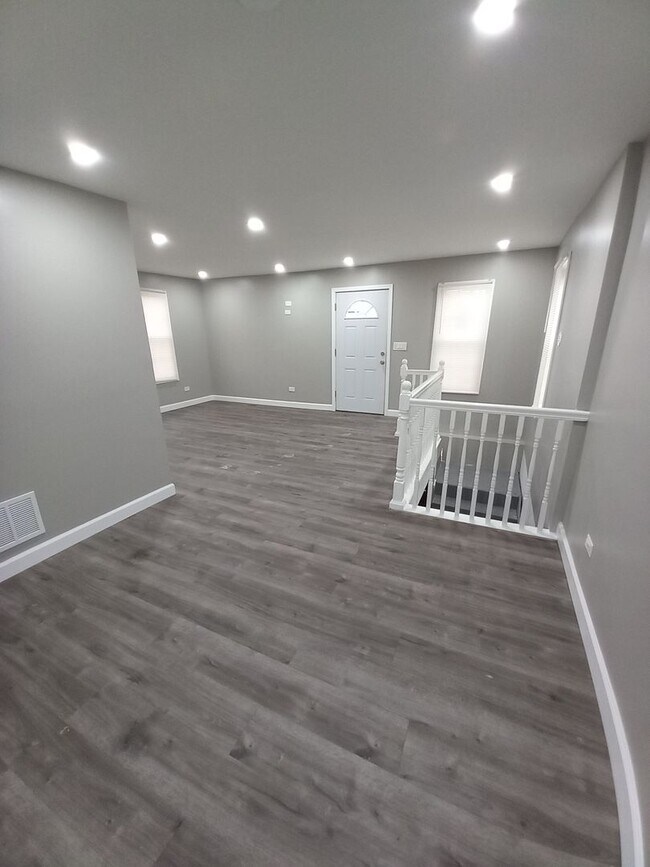 Foto del edificio - Beautifully Updated 3-Bedroom Home in East...