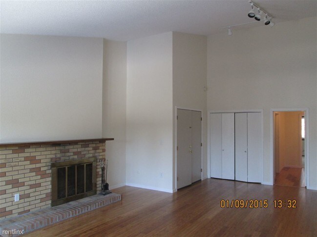 Foto del edificio - 2 br, 2 bath Condo - 3428 Cherry St Apt A7