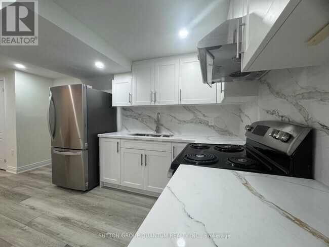 Building Photo - 136 Atkins Cir