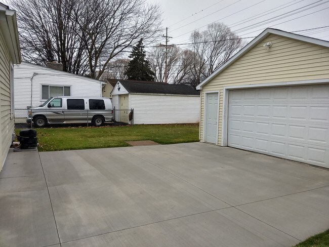 Foto del edificio - 60 Canfield Dr