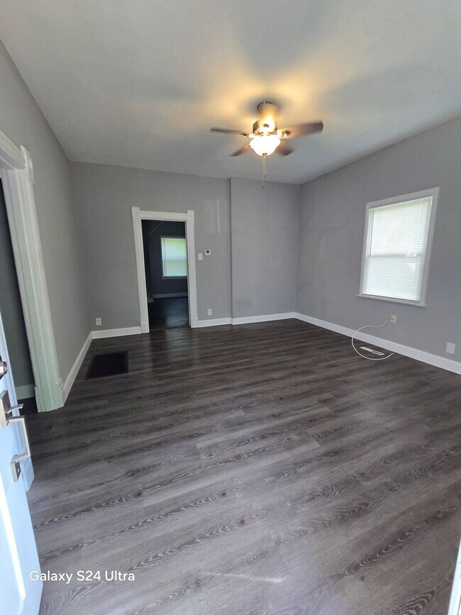 Foto del edificio - Charming 3 Bedroom Home in Belleville!
