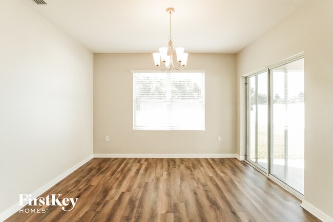 Foto del edificio - 6142 Grey Heron Dr