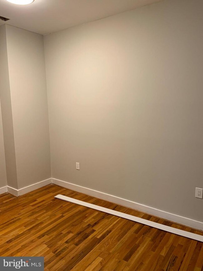 Foto del edificio - 1113 N Calvert St