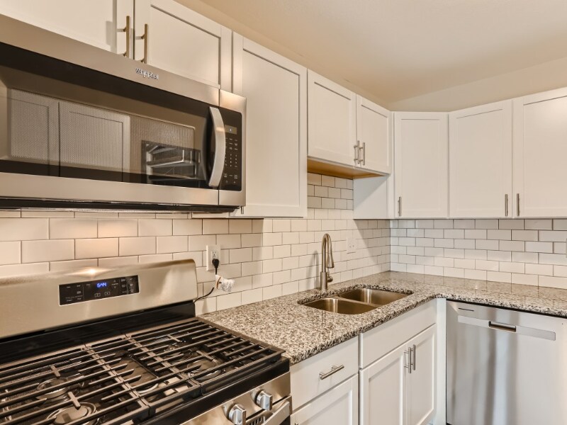 Foto principal - 7236 72nd Ln N