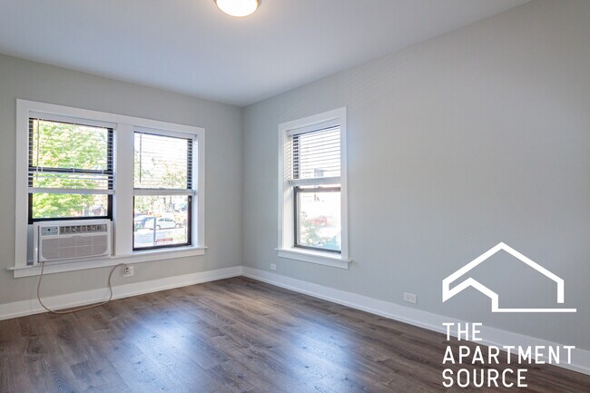 Foto del edificio - 701 W Brompton Ave