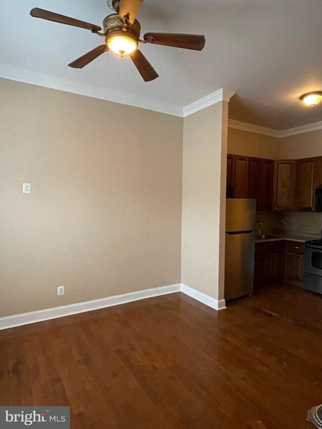 Foto del edificio - 1435 N Franklin St