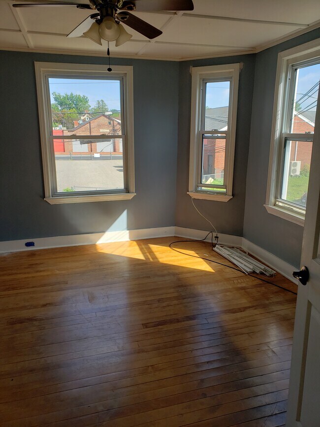 4th Bedroom - 6 Elm St