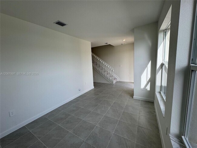Building Photo - 26422 SW 148th Ct