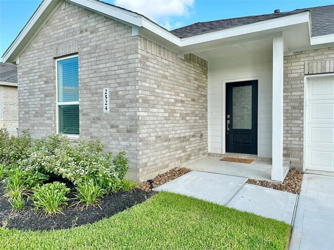 Building Photo - 2524 Lago Costa Dr