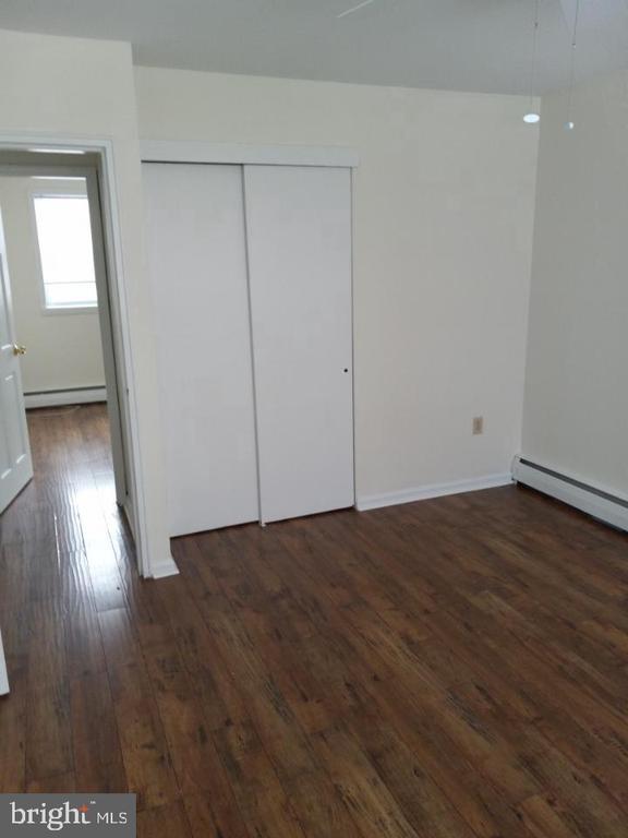 Foto del edificio - 901 E Pleasant Ave