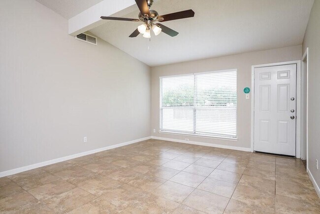 Foto del edificio - 518 Magnolia Bend St