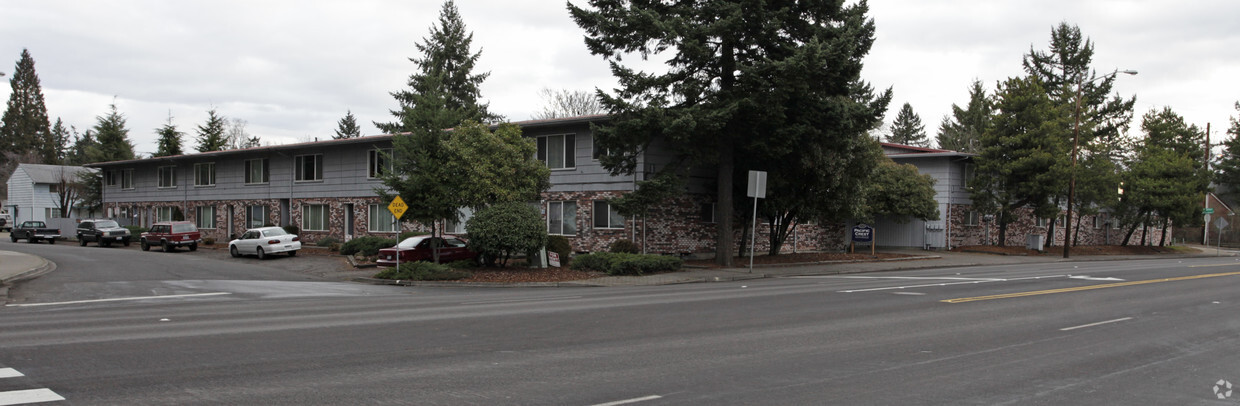 Primary Photo - Pacific Crest Apartments