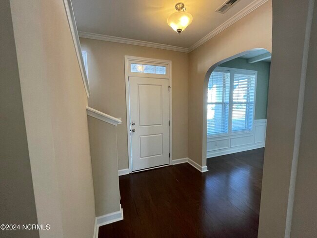Building Photo - 1029 Adams Landing Dr