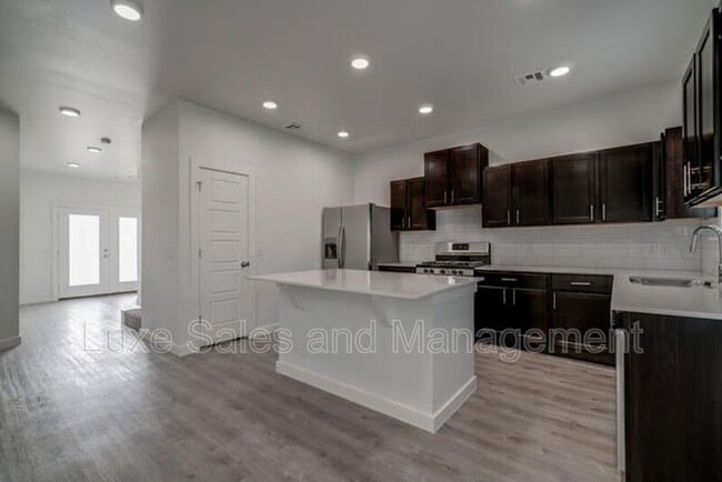 Photo - 7903 NW 135th Terrace House