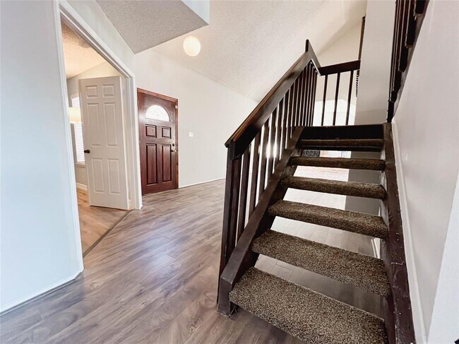 Building Photo - 8038 Sunnyvale Forest Dr