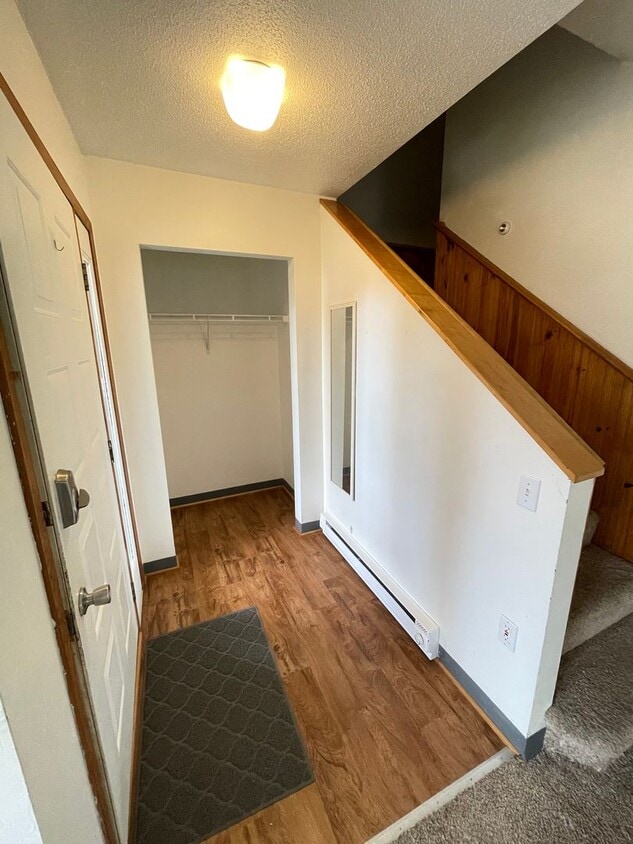 Primary Photo - 317-319 N 3rd Ave W