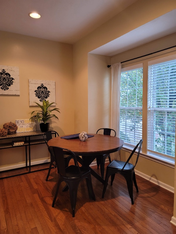 Building Photo - 3816 Taft Ave