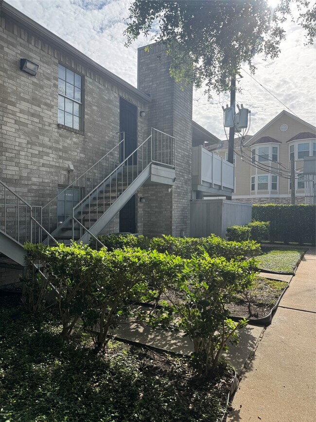 Foto del edificio - 10821 Braes Bend Dr