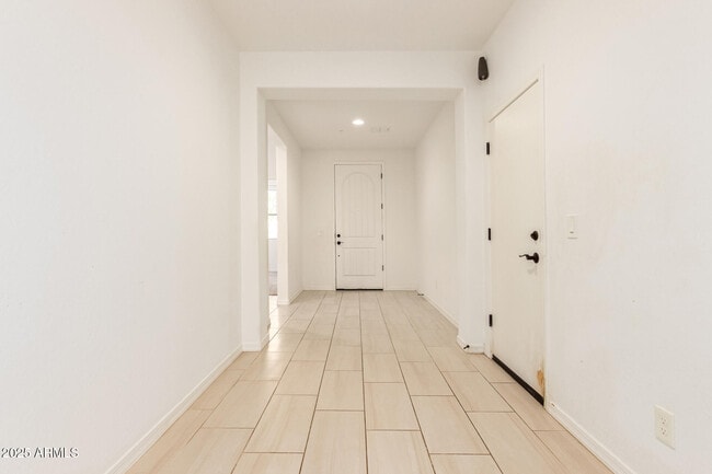 Foto del edificio - 12751 W Ocotillo Rd