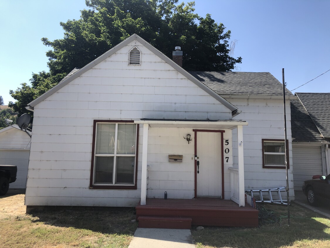 Primary Photo - 507 N Mill St
