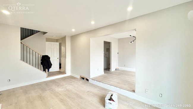 Building Photo - 274 Equestrian Dr