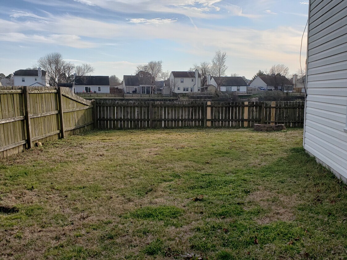 Building Photo - 741 Goodard Drive