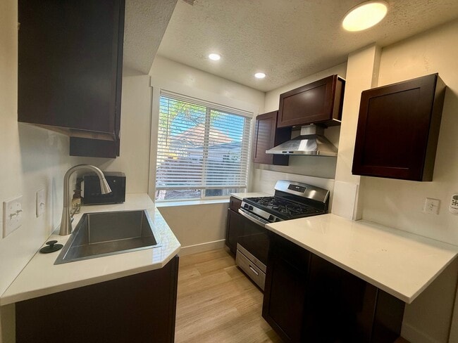 Photo - 2493 S 600 E Apartment