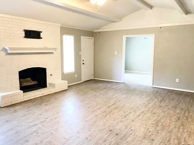 Foto del edificio - 8606 Geneva Ave