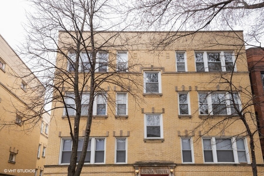 Foto principal - 4000 N Kenmore Ave
