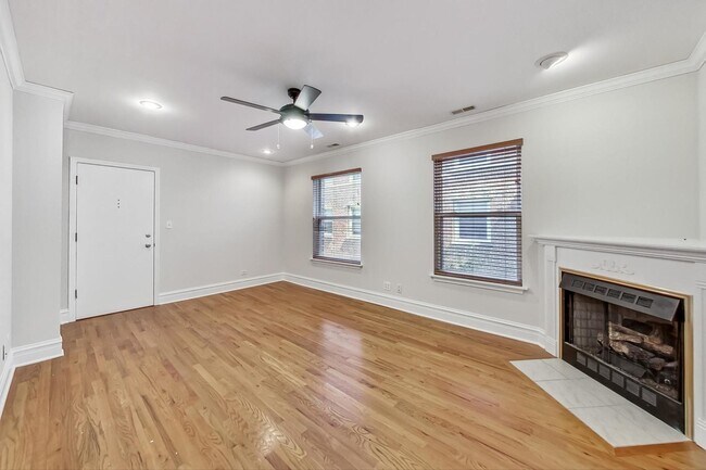 Foto del edificio - 917 W Sunnyside Ave
