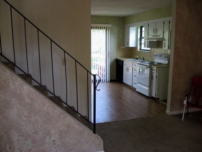 Foto del edificio - 1422 E Haven Ln