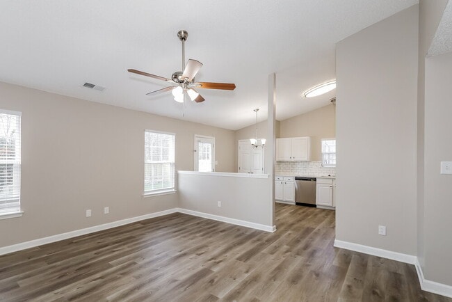 Foto del edificio - 4905 Aldersbrook Dr