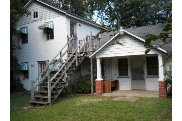 Building Photo - 305-307 Highland Ave